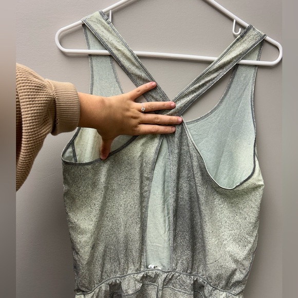 Lululemon Chase Me Onesie- Ocean Spray Fluro Citrus Light Cast/ Cement Grey - Picture 4 of 6